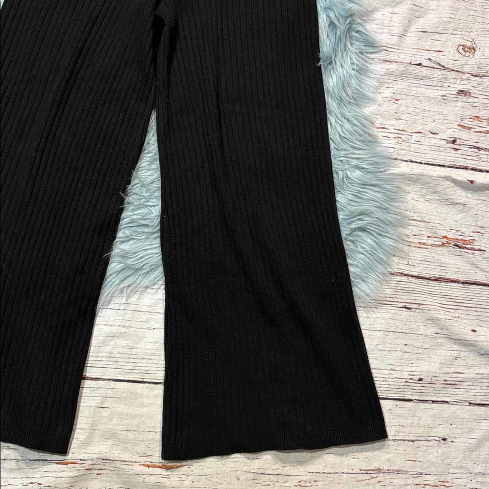 Flat White High Rise Flare Ribbed Knit Black Pants - Picture 8 of 8